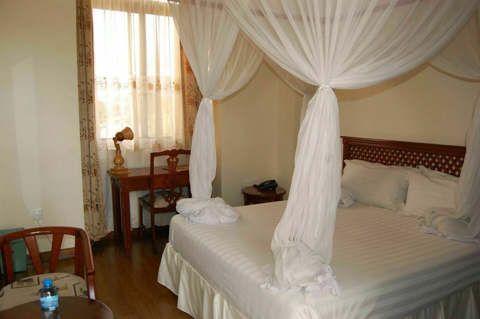 Arusha Tourist Inn Hotel エクステリア 写真